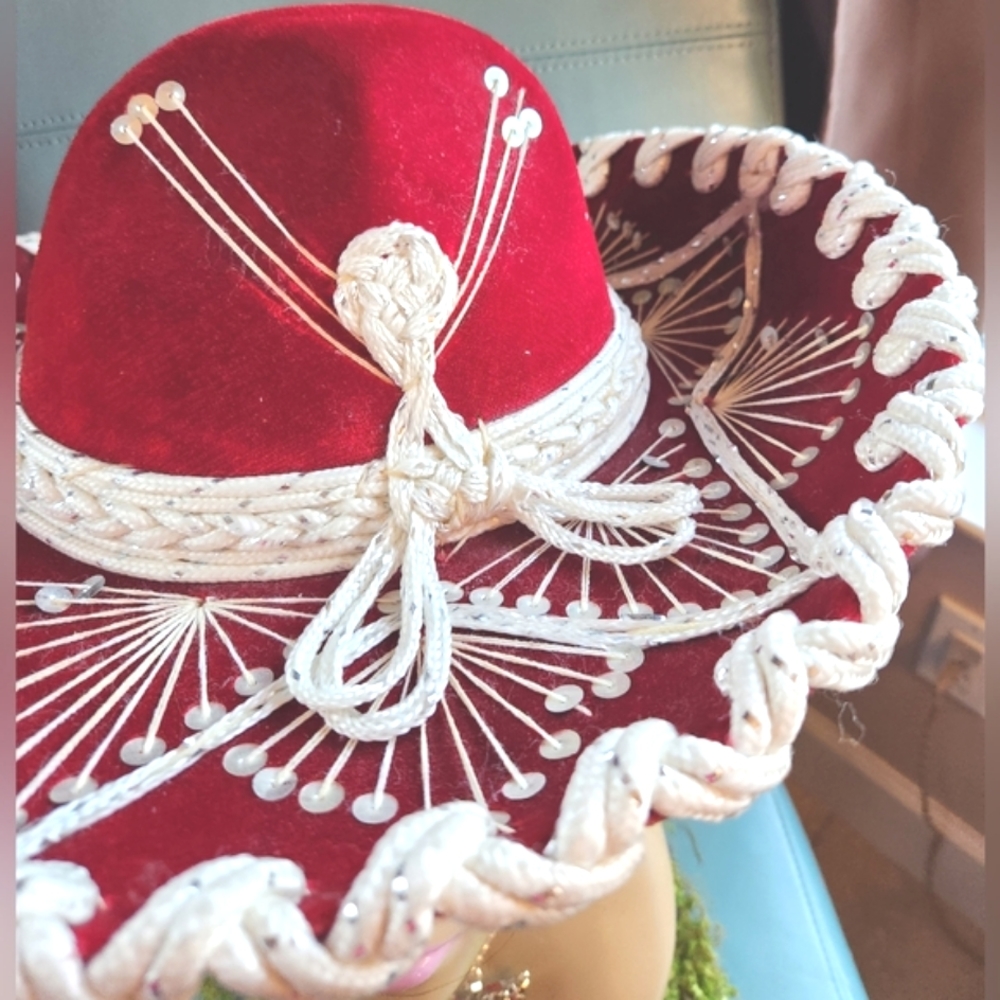 PIGALLE Sombrero RED VELVET Silver Cream Ornate Embroidery Cinco de Mayo HAT 16" - Picture 5 of 7